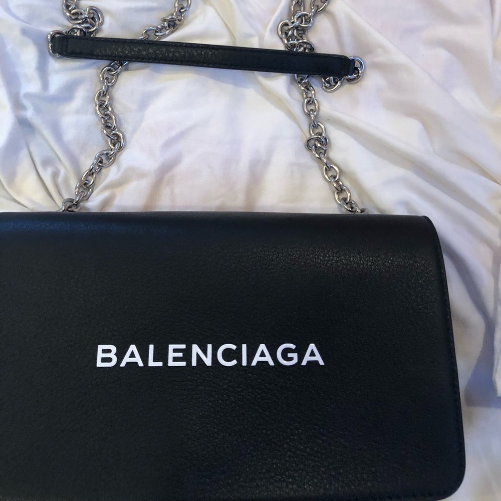 Balenciaga 
Everyday Large Chain Wallet